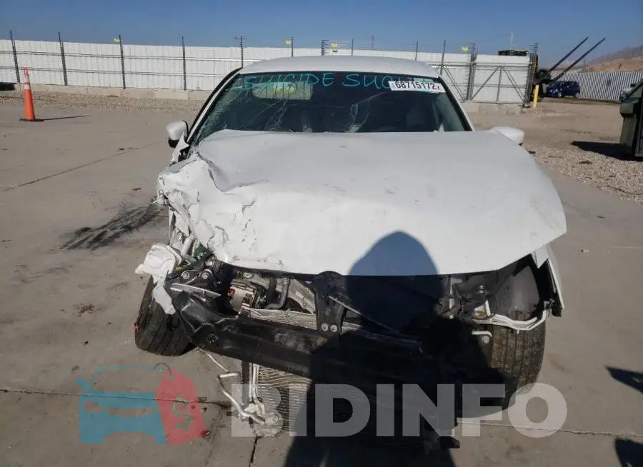 3VW167AJ8HM358715 Photo# 5