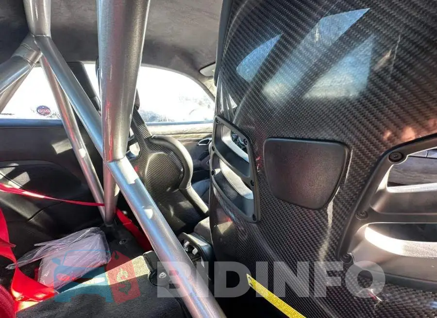 WP0AC2A91JS176436 Photo# 6