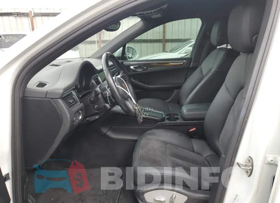 WP1AB2A56JLB33784 Photo# 7