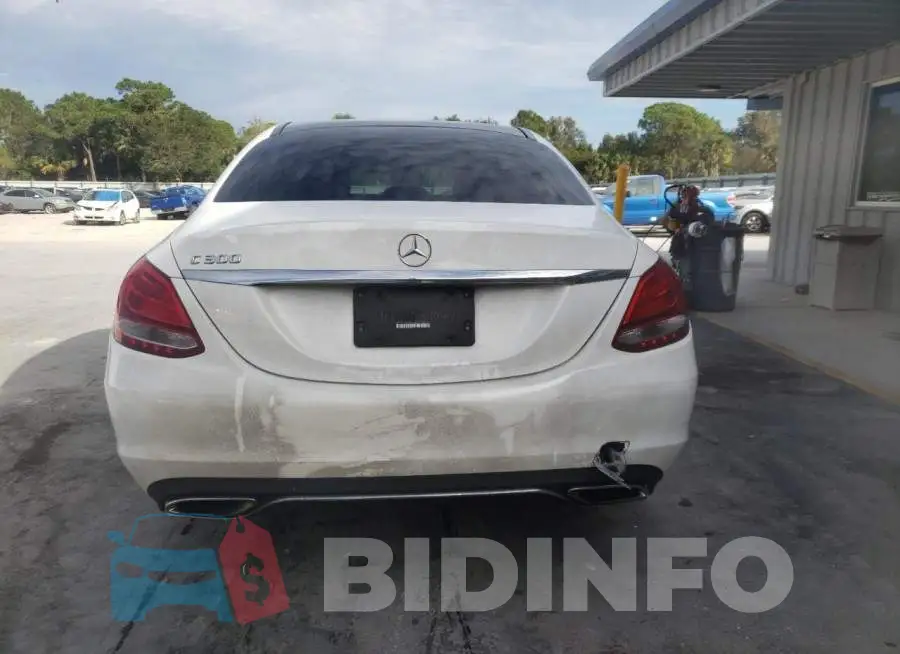 WDDWF4JB2JR395009 Photo# 6