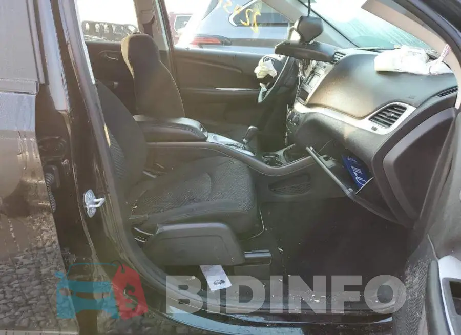 3C4PDCAB8LT270623 Photo# 5