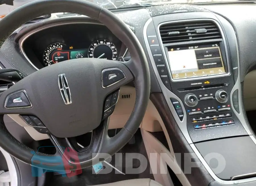 2LMPJ8LR3JBL26234 Photo# 8