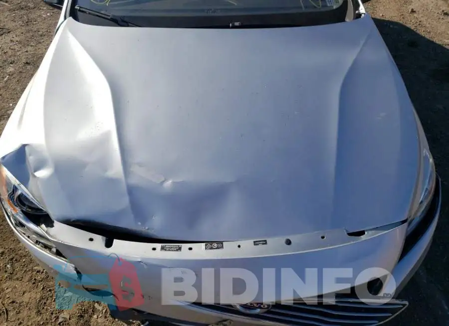 LYV402TK8HB153444 Photo# 7