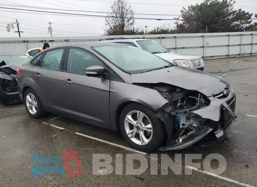 1FADP3F22EL295895 Photo# 4