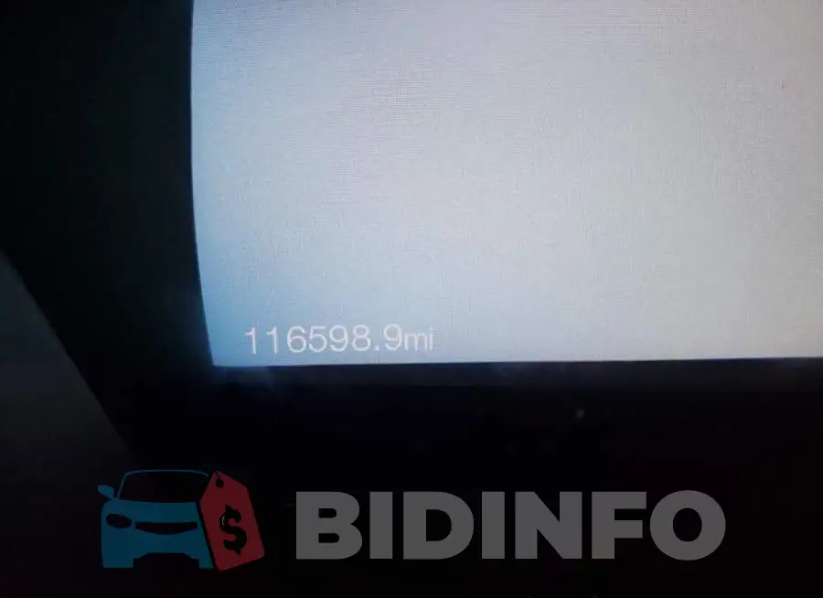 3FA6P0K9XGR400424 Photo# 8