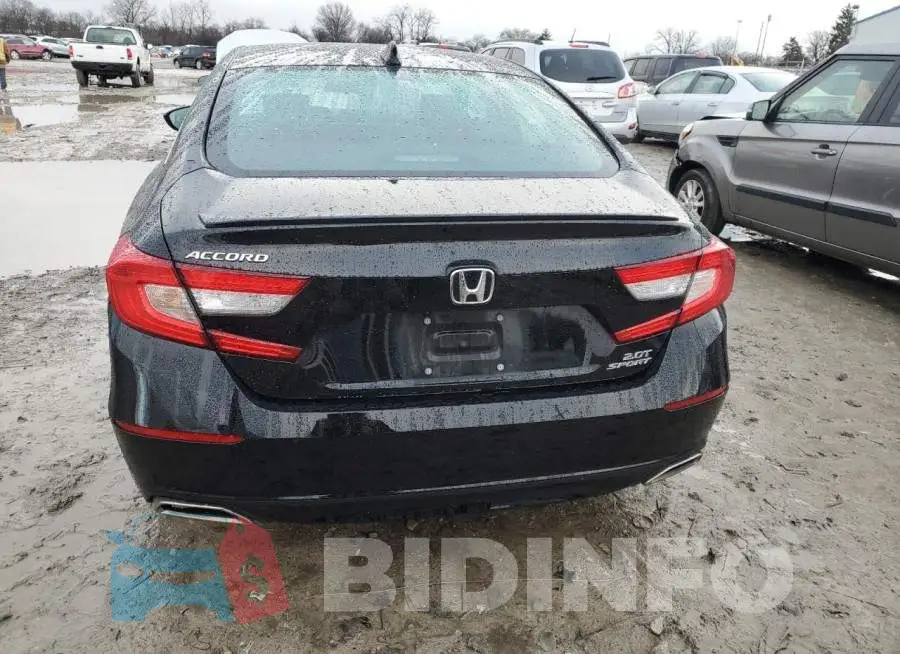 1HGCV2F37MA010876 Photo# 6