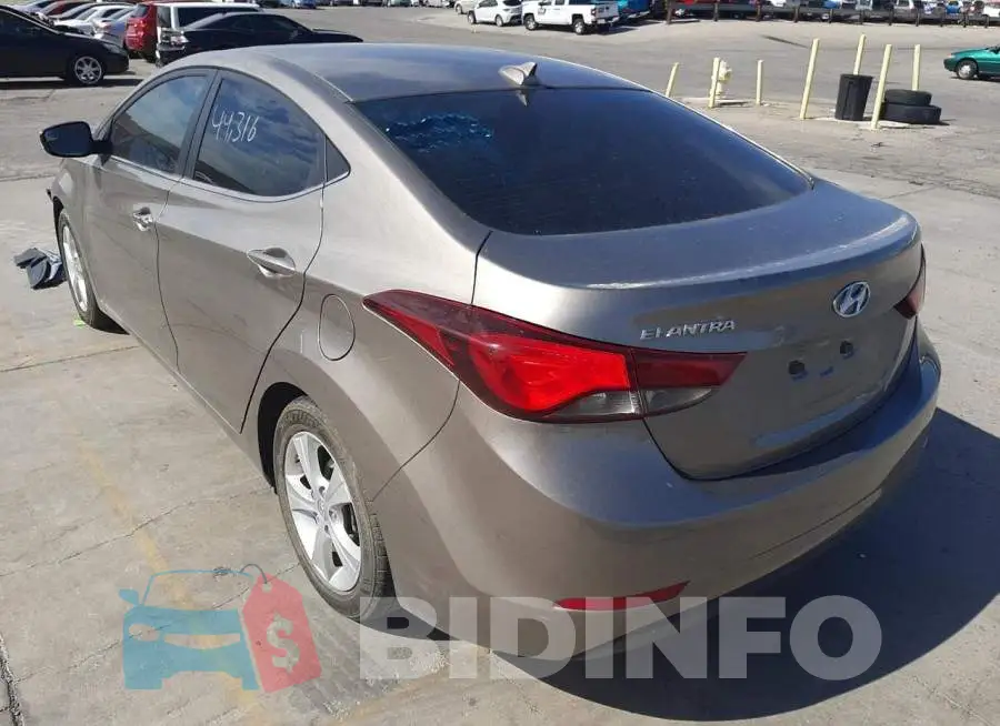 5NPDH4AE8GH788972 Photo# 3
