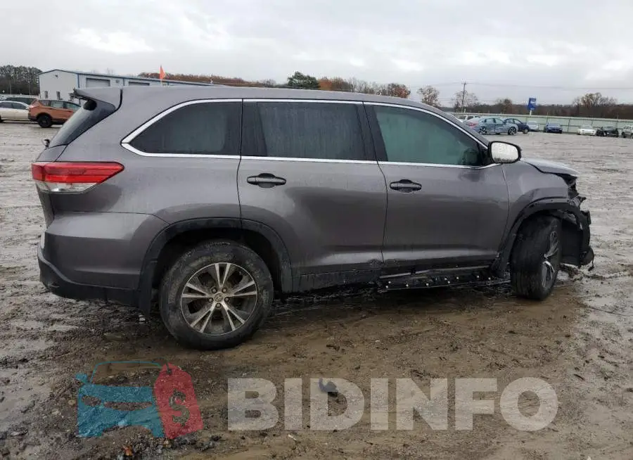 5TDZZRFH9KS368983 Photo# 3