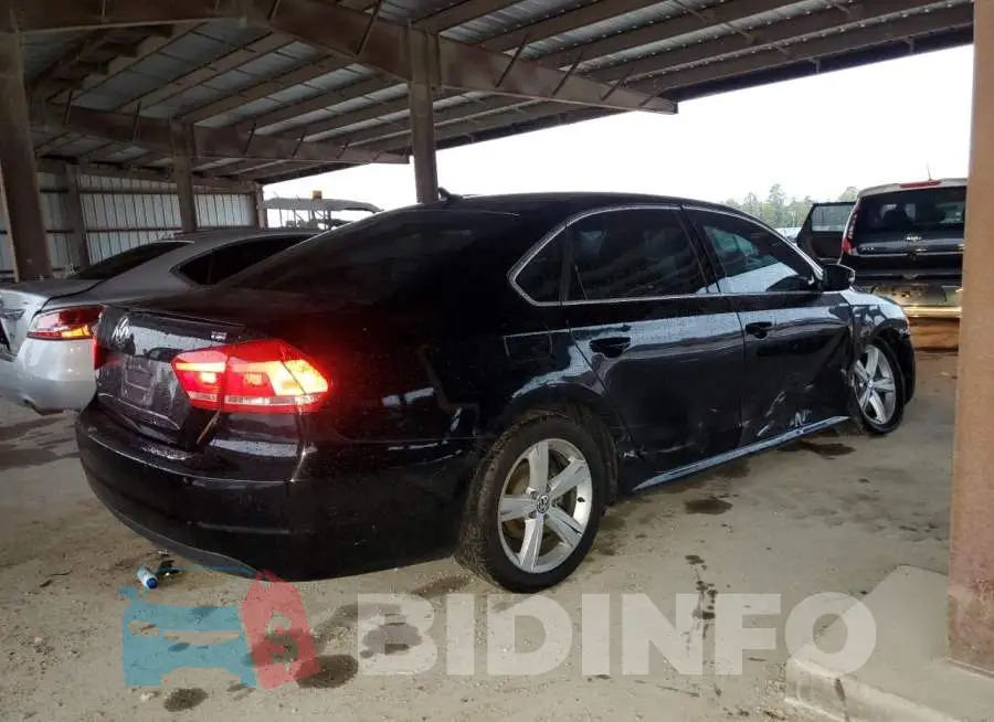 1VWAS7A38FC120035 Photo# 3