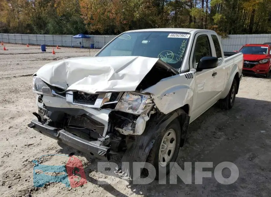 1N6BD0CT8HN734674 Photo# 2