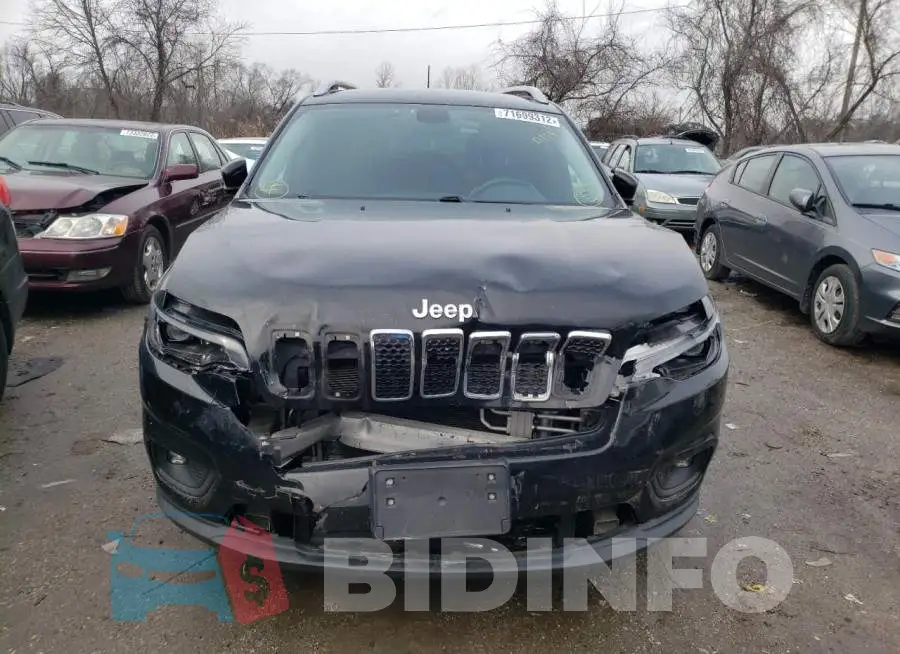 1C4PJLCB5KD205187 Photo# 5