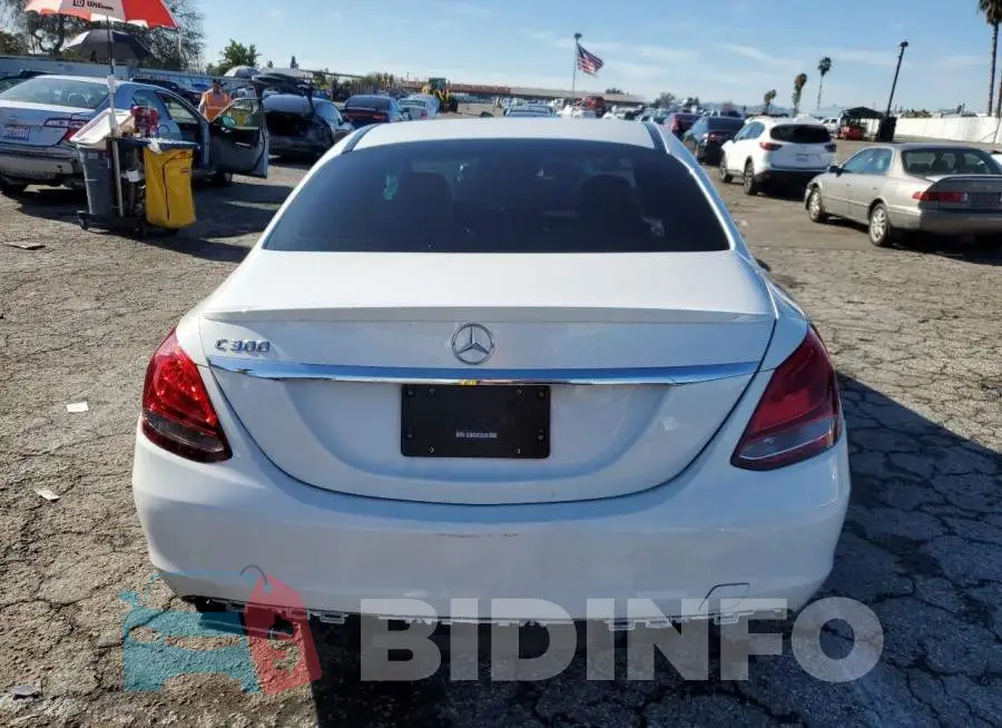 55SWF4JB8GU125998 Photo# 6