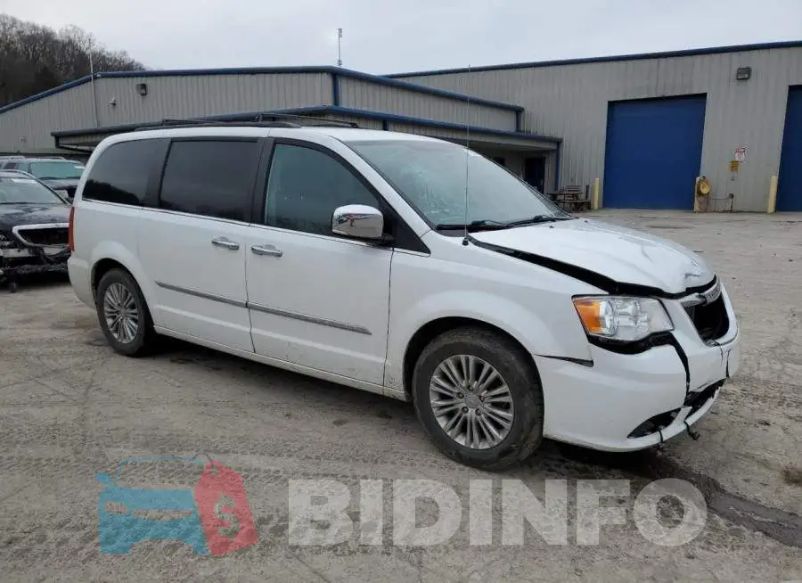 2C4RC1CG6FR674410 Photo# 4