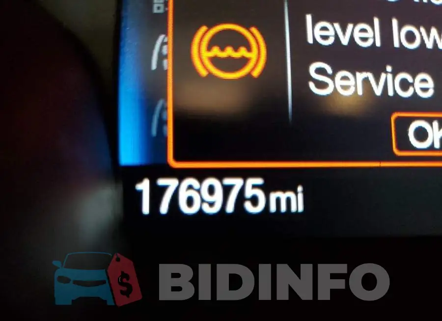 1FADP3L96FL247805 Photo# 8