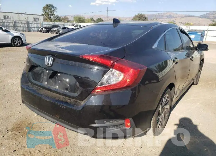 19XFC2F70HE230450 Photo# 4