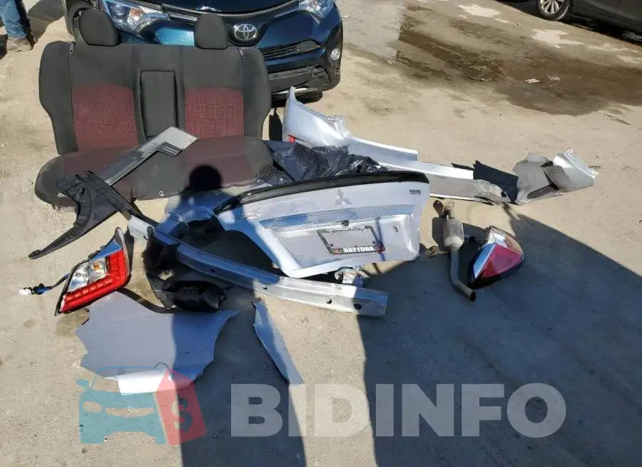 ML32FUFJ4NHF02748 Photo# 12