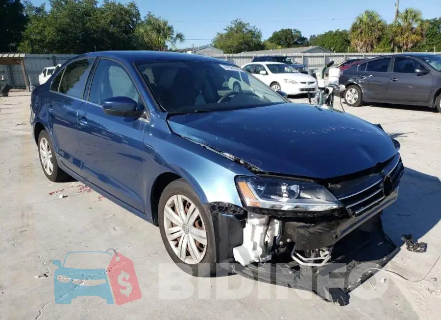 3VW2B7AJ2HM322244 Photo# 1