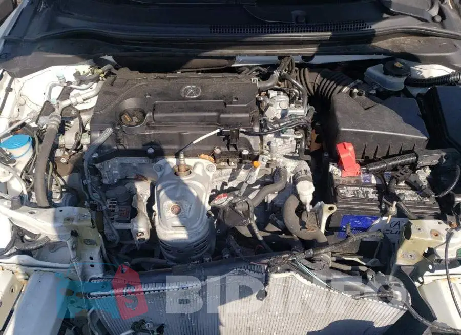 19UDE2F38JA000129 Photo# 7