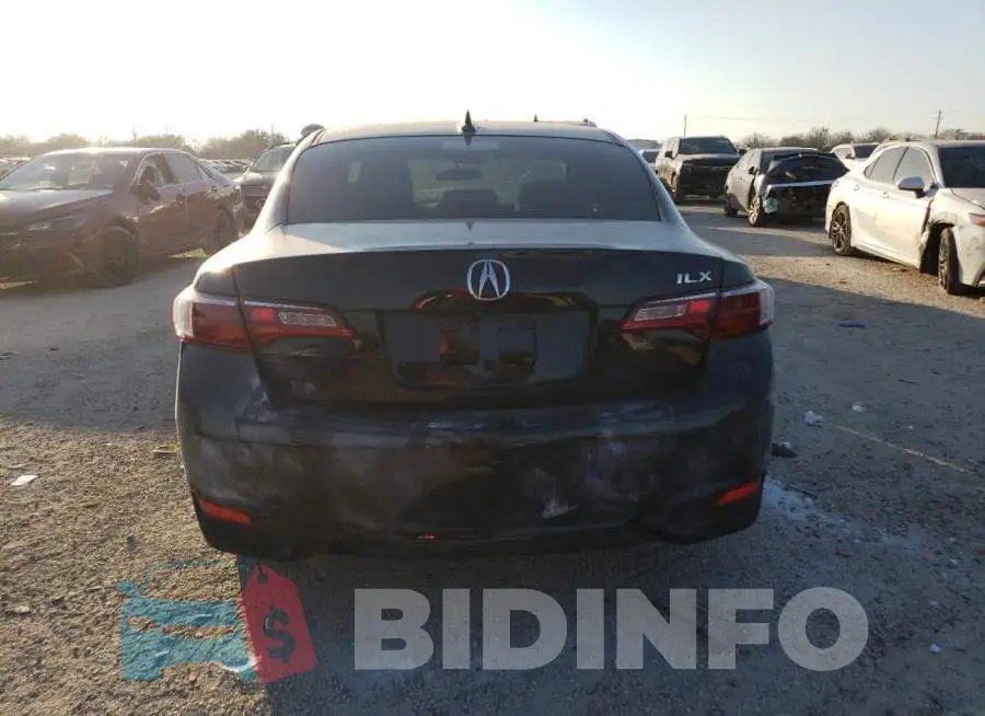 19UDE2F78JA006581 Photo# 6