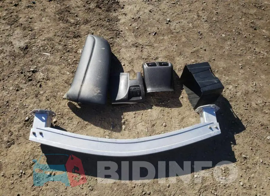 19UUB1F3XFA011627 Photo# 12