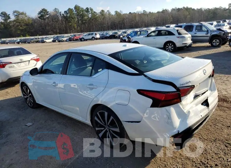 1N4BL4CV8MN360842 Photo# 2
