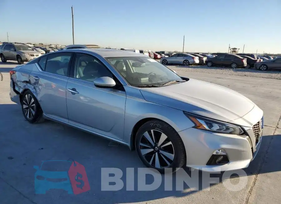 1N4BL4DW6KN318190 Photo# 4