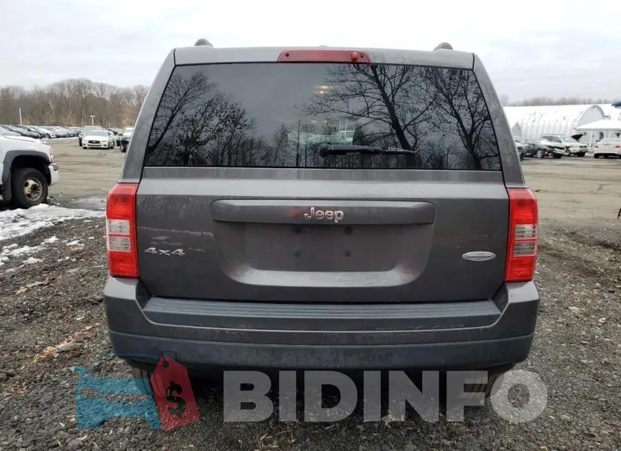 1C4NJRFB7FD176996 Photo# 6