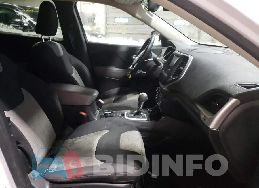 1C4PJMCB6EW105047 Photo# 5