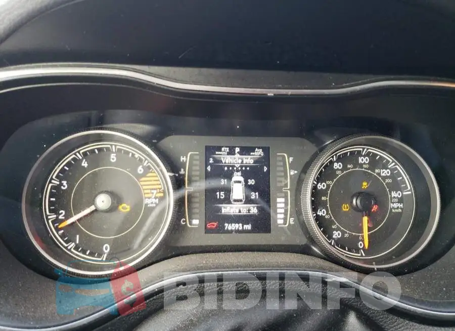 1C4PJMLB4KD417827 Photo# 9