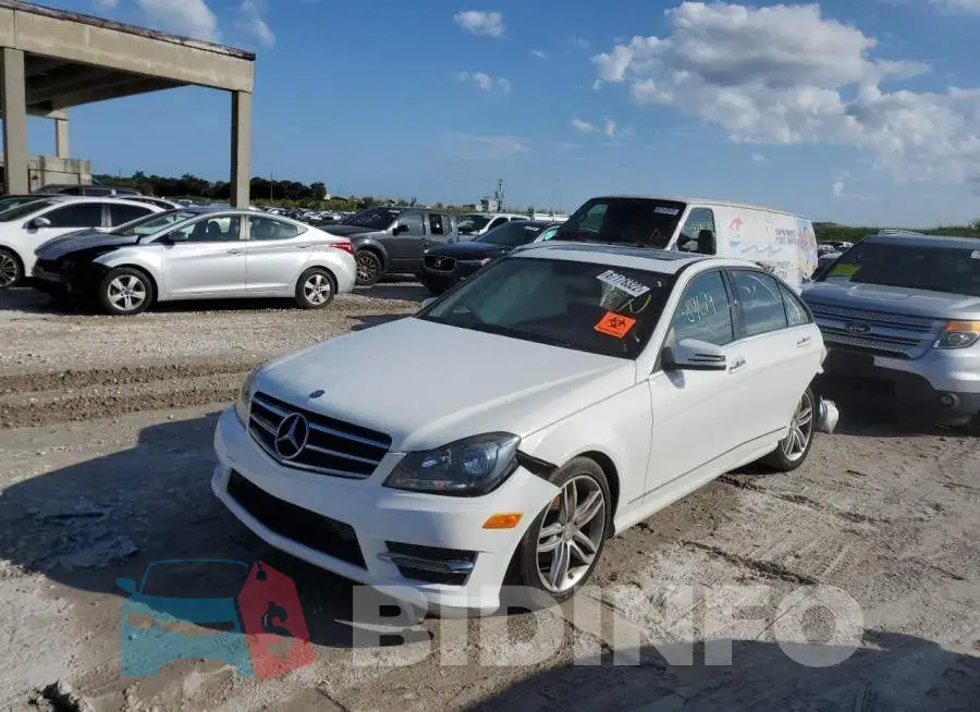 WDDGF4HB5EA965244 Photo# 2