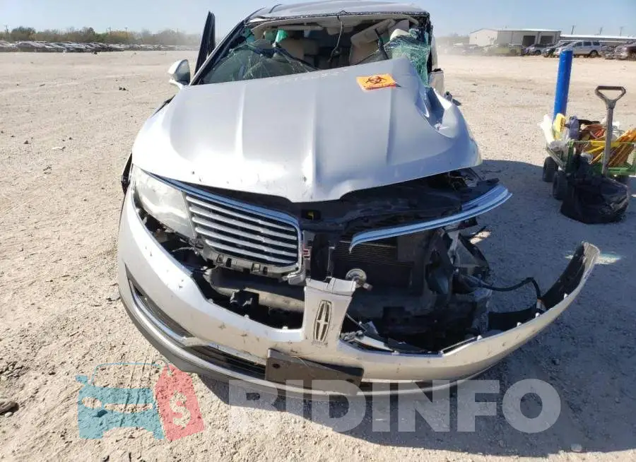 2LMTJ6KR9GBL59719 Photo# 5