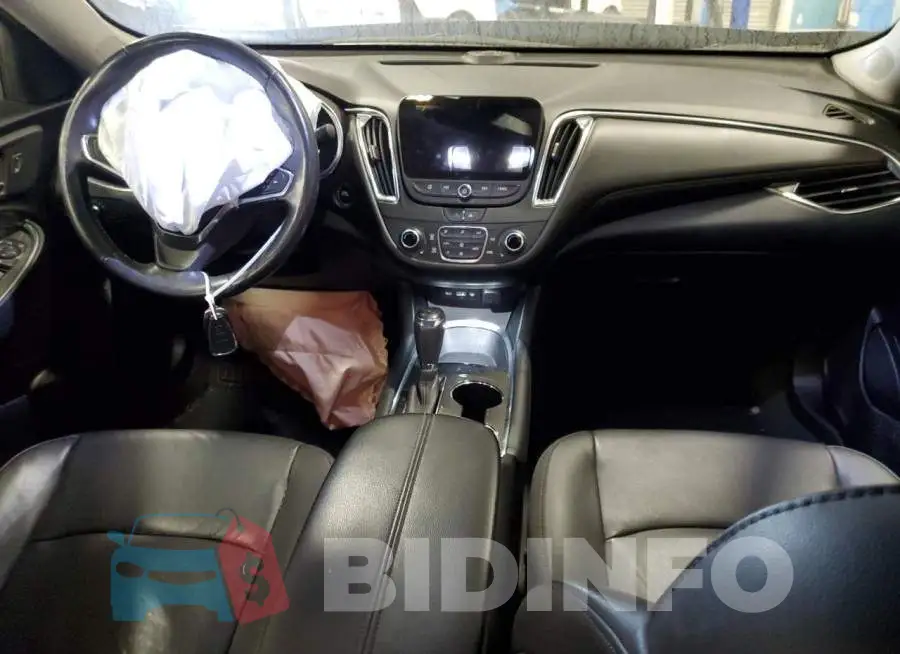 1G1ZD5ST5LF020657 Photo# 8