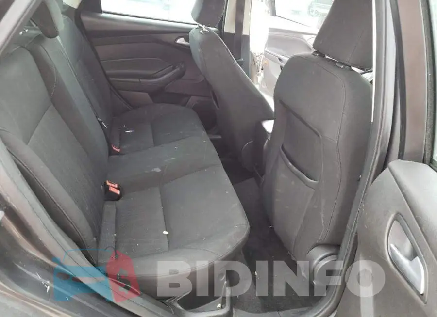 1FADP3F23GL391053 Photo# 10