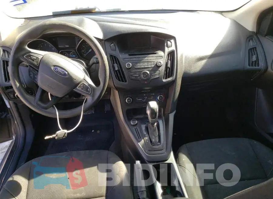 1FADP3F23GL391053 Photo# 8