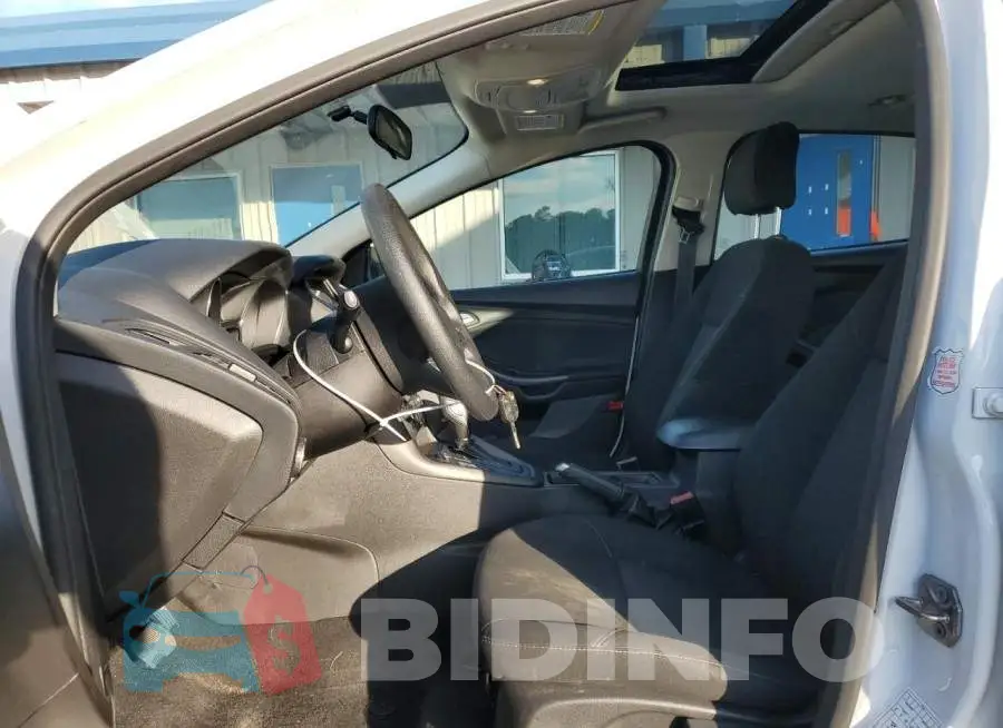 1FADP3M29HL248144 Photo# 7