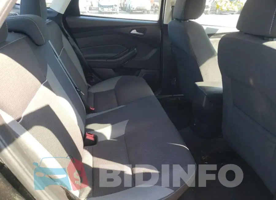 1FADP3F2XEL390897 Photo# 6