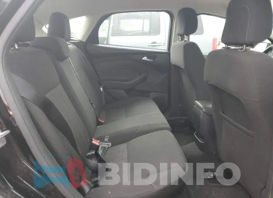 1FADP3K2XJL329596 Photo# 6