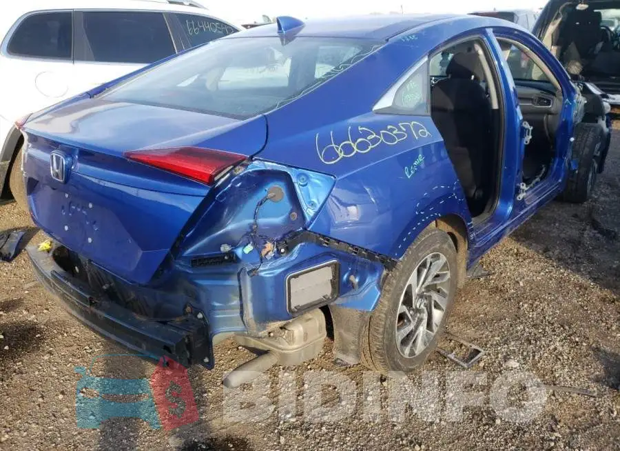 19XFC2F78JE043995 Photo# 4
