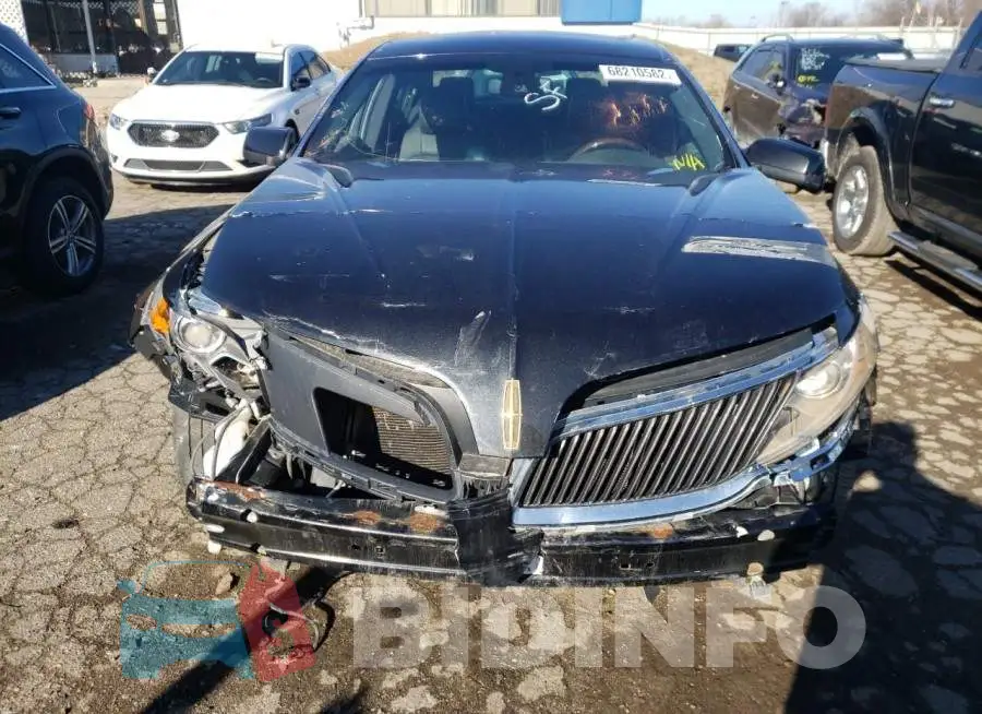 1LNHL9EK6EG611752 Photo# 5