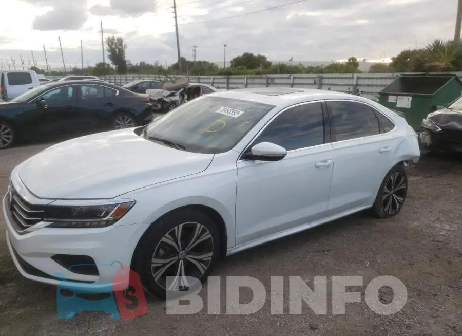 1VWSA7A37MC005561 Photo# 1