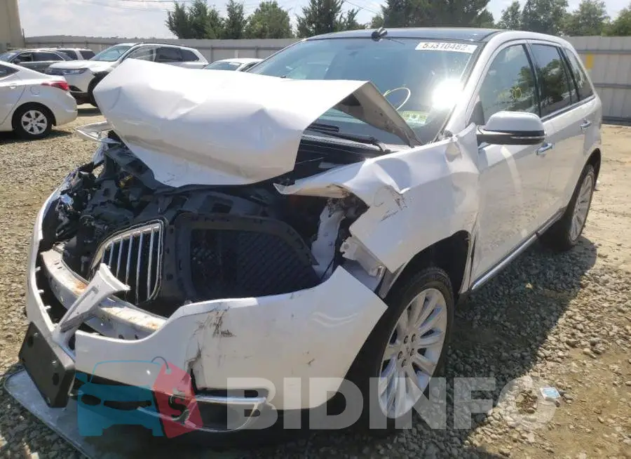 2LMDJ8JK6EBL13024 Photo# 2