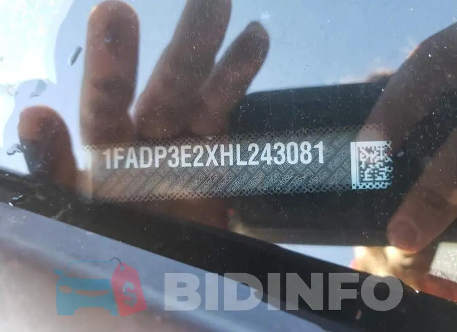 1FADP3E2XHL243081 Photo# 10