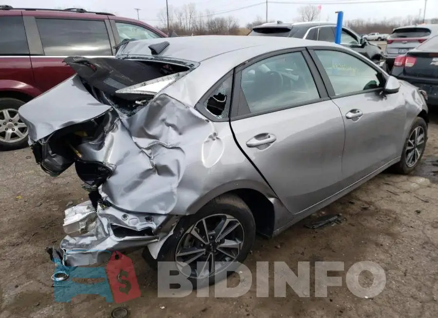3KPF24AD2PE536155 Photo# 3