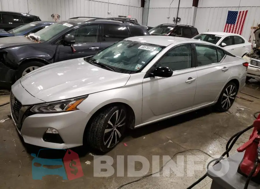 1N4BL4CV1MN315032 Photo# 1