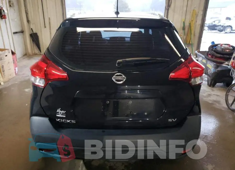3N1CP5CU2JL503606 Photo# 6