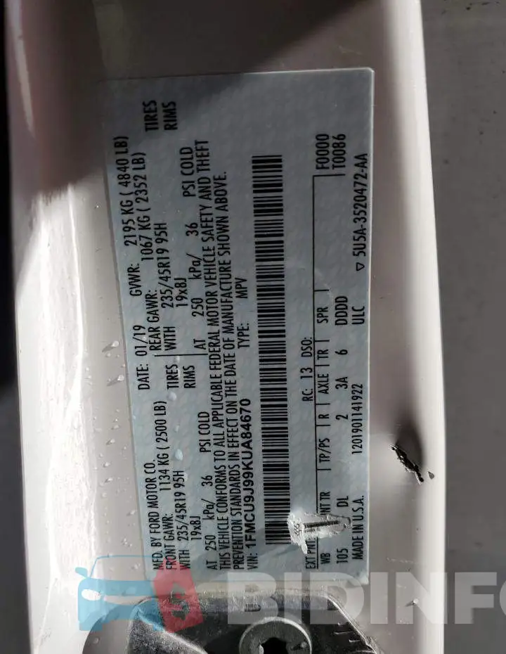 1FMCU9J99KUA84670 Photo# 13