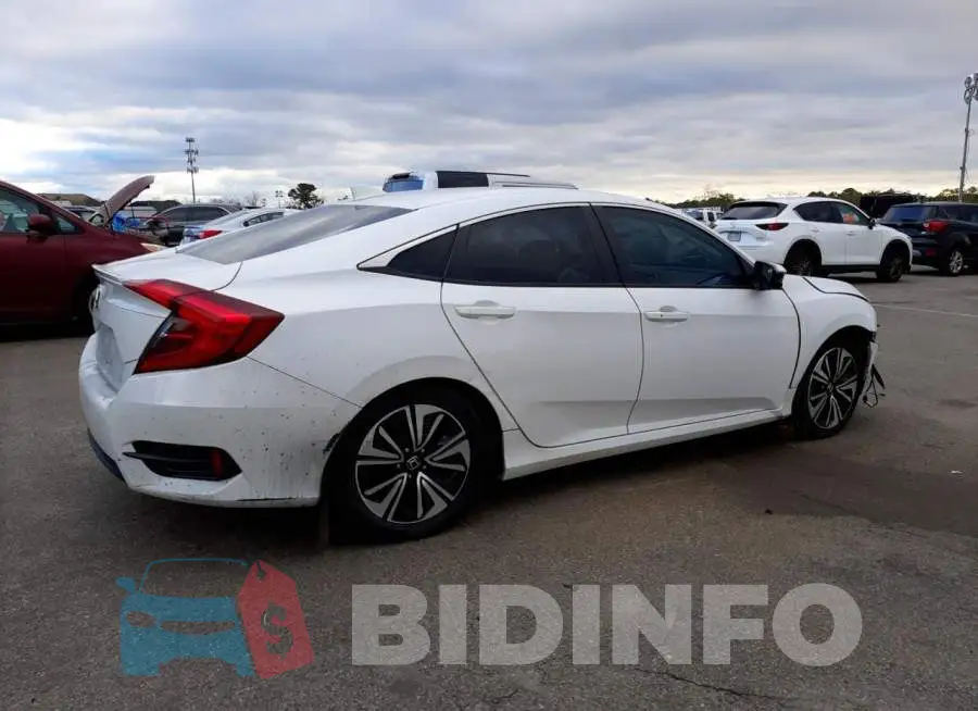 19XFC1F83GE212736 Photo# 3