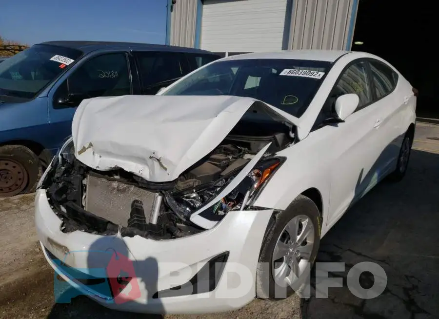 5NPDH4AE2GH665801 Photo# 2