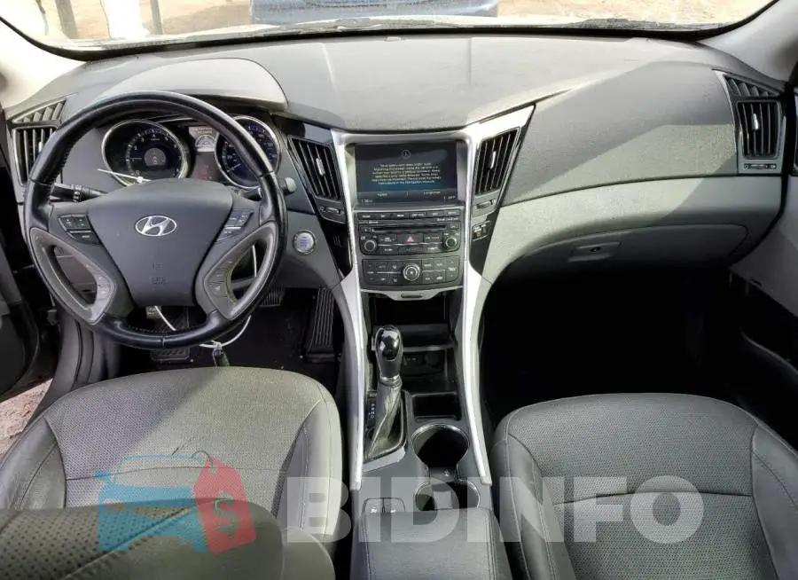 5NPEC4AC1EH815279 Photo# 8
