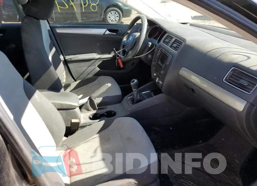 3VW167AJ5HM307947 Photo# 5